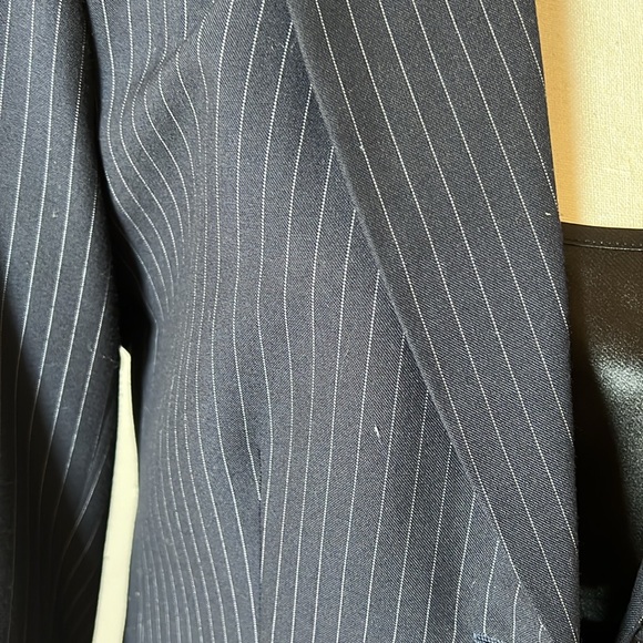 Jacket - Picture 5 of 10